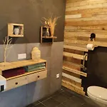 Bed & Breakfast La Guitoune - Ou Studio, Clim, Parking, Sdb Terrasses Et Entrees Privatives,