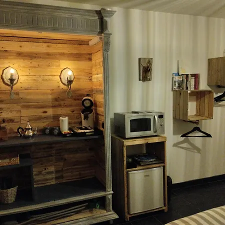 La Guitoune - Ou Studio, Clim, Parking, Sdb Terrasses Et Entrees Privatives,