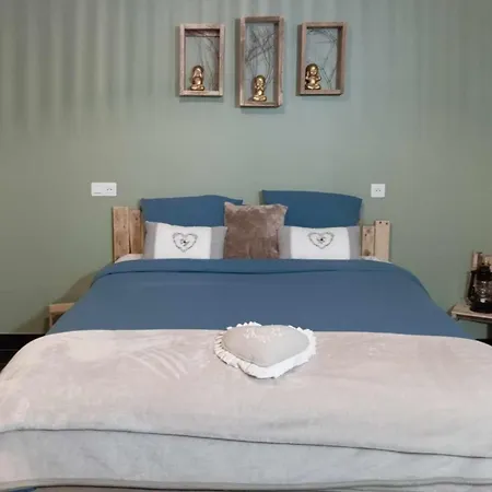 Bed & Breakfast La Guitoune Laroque (Herault)