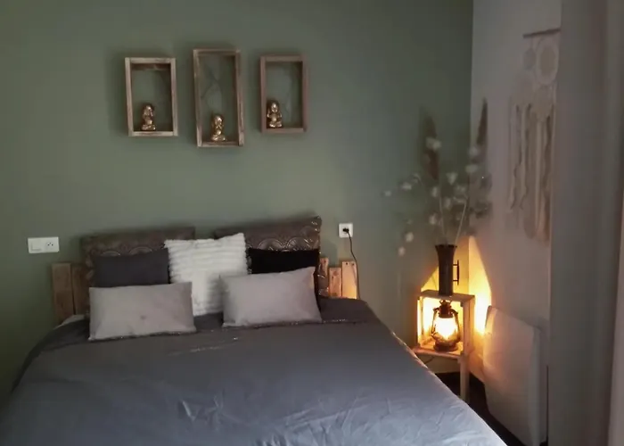 La Guitoune - Clim, Parking Et Terrasses Privées, Entrées Indépendantes, Bed and breakfast